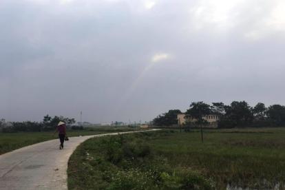 Anh về quê mình đó...